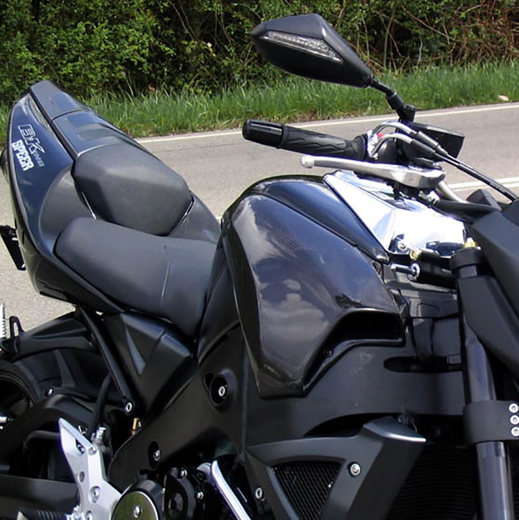 Bodis Tankverkleidung Carbon links und rechts (für: Suzuki GSX 1300 B-King ABS )